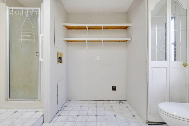 2445 Columbus Lancaster Rd NW, Lancaster, OH 43130 - laundry area featuring light floors
