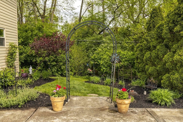 4522 Crompton Dr, Columbus, OH 43220 - view of green lawn with a patio area