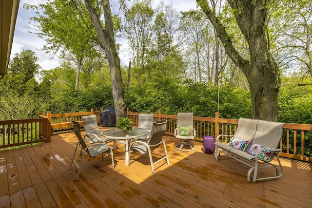 4522 Crompton Dr, Columbus, OH 43220 - deck with outdoor dining area
