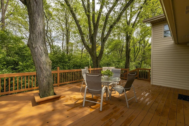 4522 Crompton Dr, Columbus, OH 43220 - deck with outdoor dining space