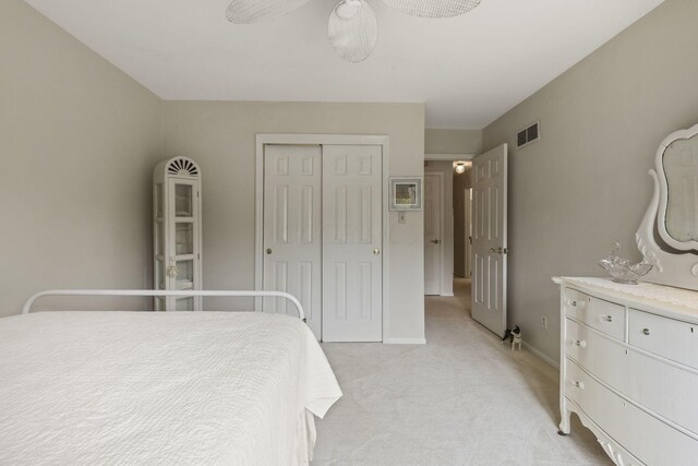 4522 Crompton Dr, Columbus, OH 43220 - bedroom featuring light colored carpet, a closet, and baseboards