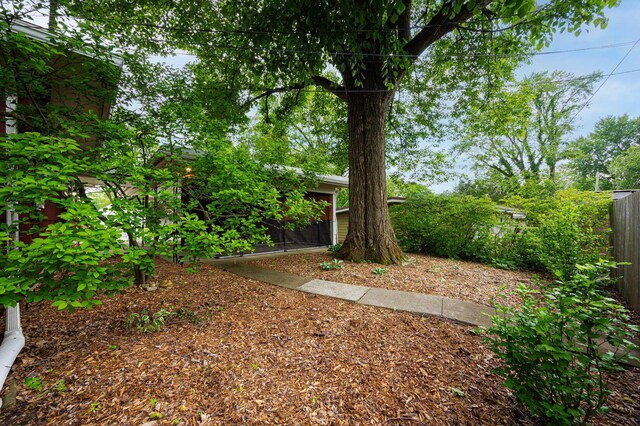 125 S Hamilton Rd, Columbus, OH 43230 - view of yard
