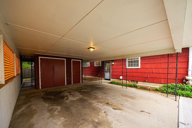 125 S Hamilton Rd, Columbus, OH 43230 - view of patio / terrace with an attached carport