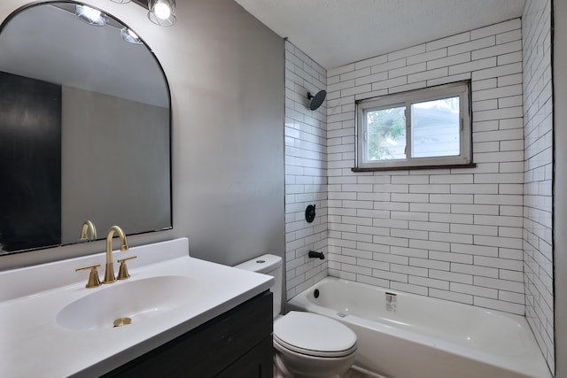1235 Beechwood Rd, Columbus, OH 43227 - bathroom featuring vanity and washtub / shower combination