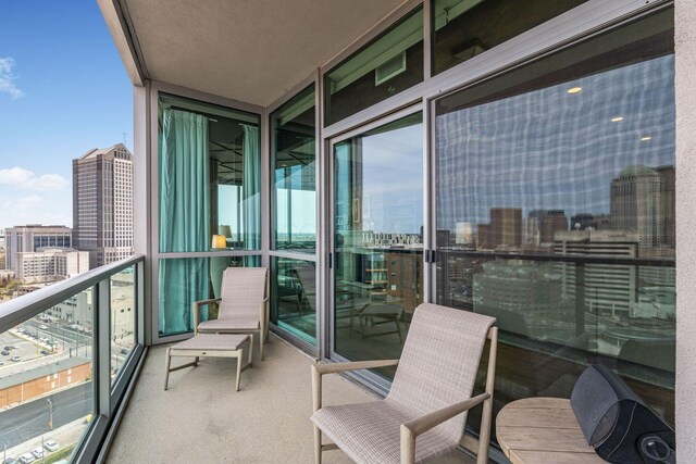 1 Miranova Pl Unit 2230, Columbus, OH 43215 - balcony featuring a city view