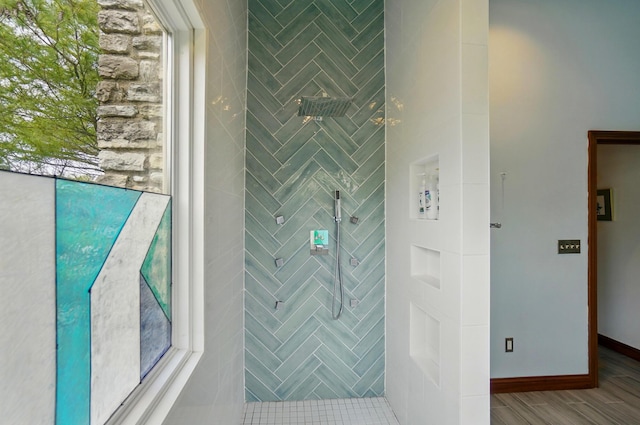 9127 Red Cedar Dr, West Chester, OH 45069 - interior details featuring baseboards