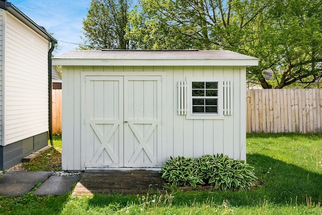 86 Hiawatha Ave, Westerville, OH 43081 - view of shed with fence