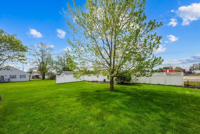 view of yard featuring fence