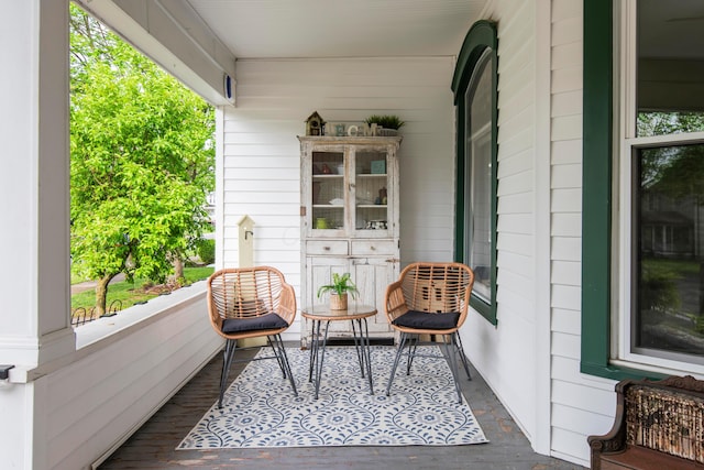 6 Town St, Pataskala, OH 43062 - balcony featuring a porch
