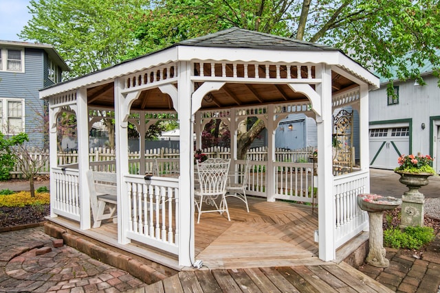 6 Town St, Pataskala, OH 43062 - deck with a gazebo and fence