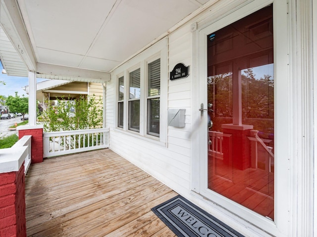 294 E Morrill Ave, Columbus, OH 43207 - deck featuring covered porch