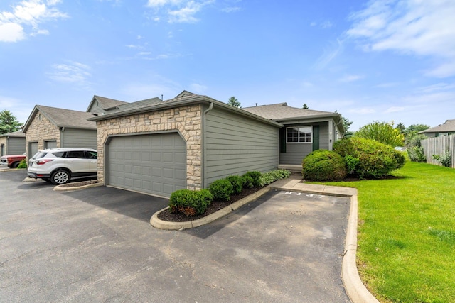 9137 Parkpoint Ln, Lewis Center, OH 43035 - view of front of property featuring stone siding