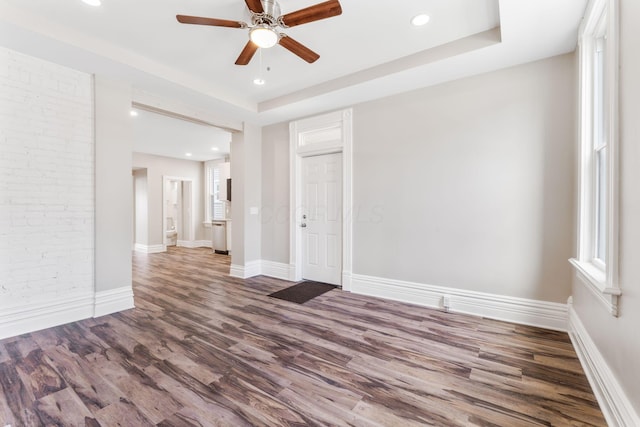 61 Dakota Ave, Columbus, OH 43222 - spare room featuring a ceiling fan, baseboards, recessed lighting, and wood finished floors