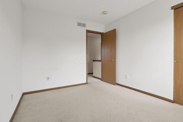 6495 Saylor St, Canal Winchester, OH 43110 - empty room with carpet floors and baseboards