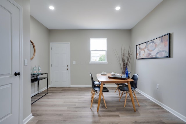 295 W Park Ave, Columbus, OH 43223 - dining space featuring baseboards, recessed lighting, and light wood-style flooring