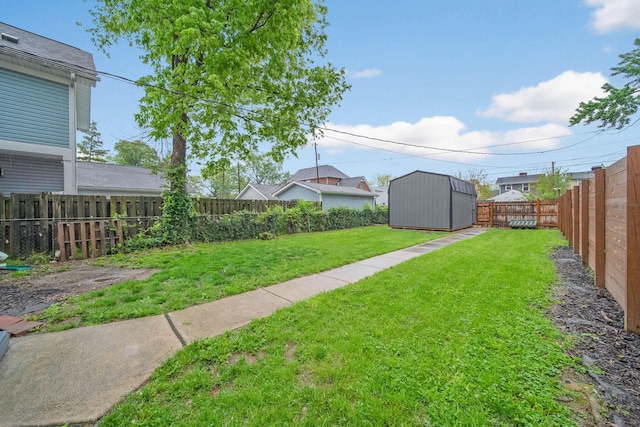 view of yard with a shed and an outdoor structure