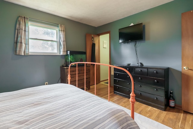 109 Williams Rd, Columbus, OH 43207 - bedroom featuring wood finished floors