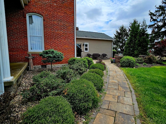 3851 Snow Hill Rd SW, Washington Court House, OH 43160 - view of grassy yard with a patio area