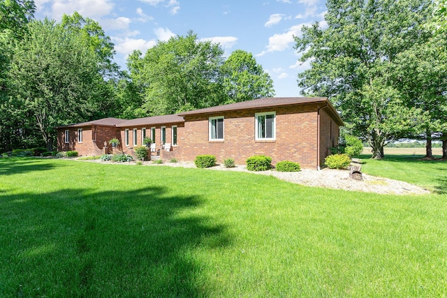 333 Salem Rd, Caledonia, OH 43314 - view of front of property featuring a front yard and brick siding