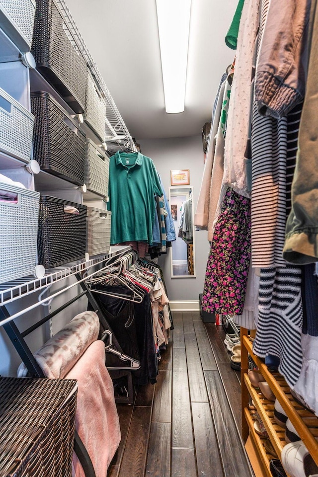 1012 Lake Fork Rd, Utica, OH 43080 - spacious closet featuring hardwood / wood-style floors