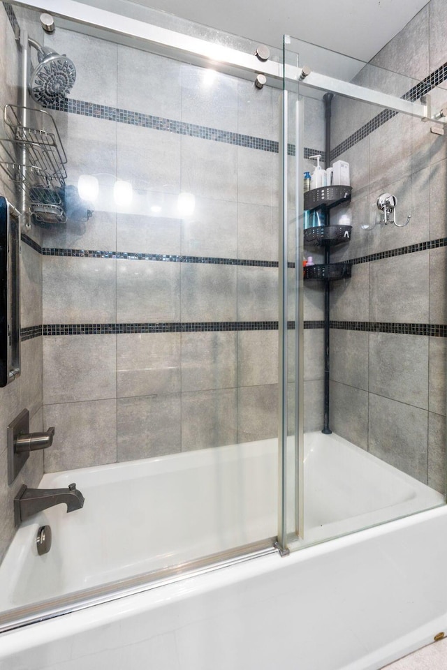 1012 Lake Fork Rd, Utica, OH 43080 - bathroom with enclosed tub / shower combo