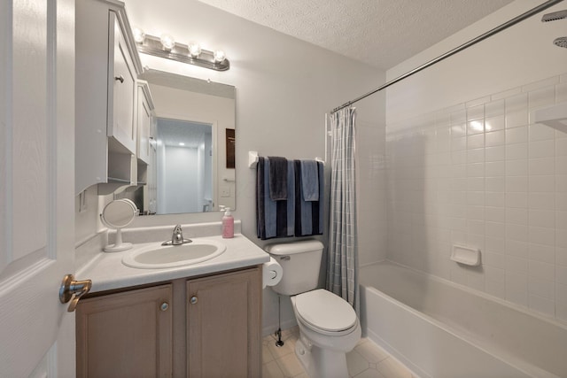 1479 Brookforest Dr, Columbus, OH 43204 - full bath featuring tile patterned flooring, vanity, toilet, a textured ceiling, and shower / bathtub combination with curtain