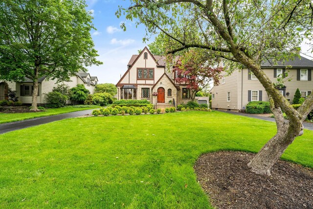 1920 Chatfield Rd, Columbus, OH 43221 - tudor house with a front yard