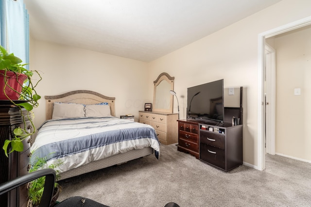 6065 Batavia Rd, Westerville, OH 43081 - bedroom featuring baseboards and carpet