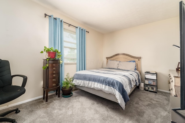 6065 Batavia Rd, Westerville, OH 43081 - carpeted bedroom featuring baseboards