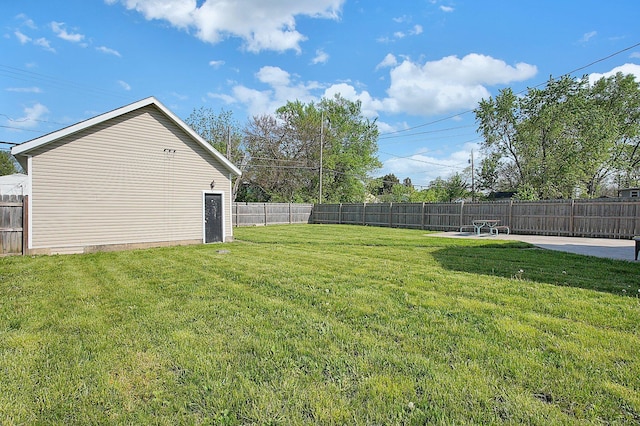 view of yard featuring a fenced backyard and a patio area