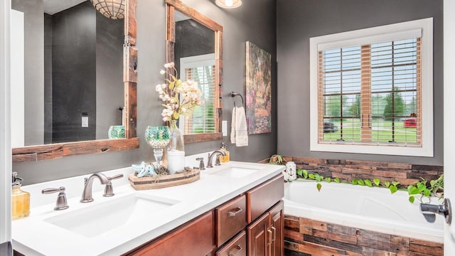 11290 Honeycreek Rd NW, Thornville, OH 43076 - full bath featuring a bath and double vanity