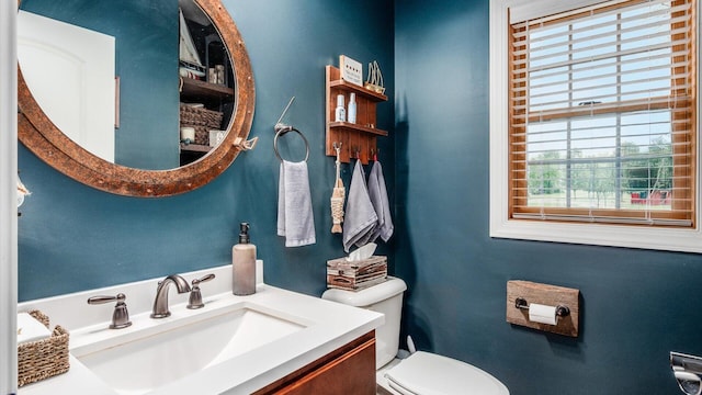 11290 Honeycreek Rd NW, Thornville, OH 43076 - half bath featuring toilet and vanity