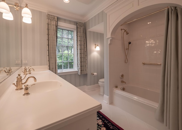 2528 Onandaga Dr, Upper Arlington, OH 43221 - full bathroom featuring toilet, ornamental molding, wallpapered walls, shower / bath combo with shower curtain, and double vanity