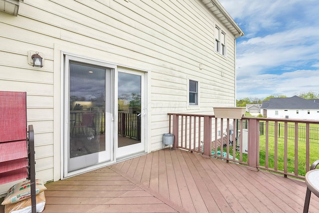 1574 Brooke Park Dr, Circleville, OH 43113 - view of wooden terrace