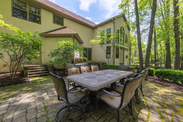8884 Filiz Ln, Powell, OH 43065 - view of patio with outdoor dining area