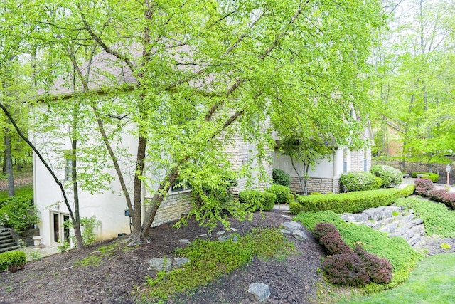 8884 Filiz Ln, Powell, OH 43065 - view of yard