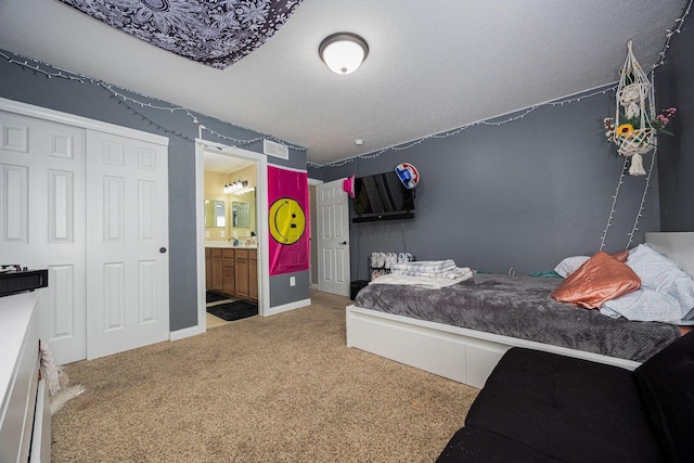 1923 Mallow Ln, Grove City, OH 43123 - bedroom with carpet, ensuite bath, and a closet