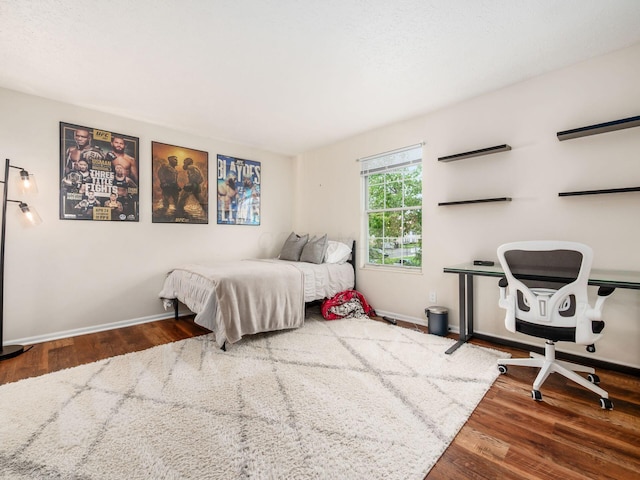 2059 Park Run Dr Unit D, Columbus, OH 43220 - bedroom with wood finished floors and baseboards