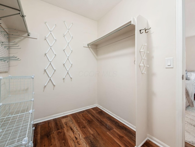 2059 Park Run Dr Unit D, Columbus, OH 43220 - walk in closet featuring wood finished floors