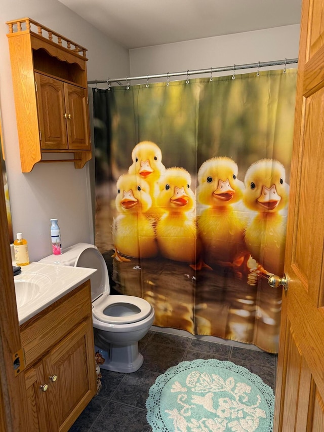 1305 Bald Hill Rd, Zanesville, OH 43701 - bathroom featuring tile patterned floors, vanity, toilet, and a shower with curtain