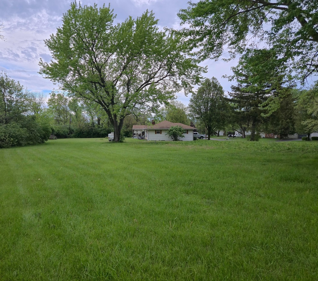 2362 Berry Hill Dr, Grove City, OH 43123