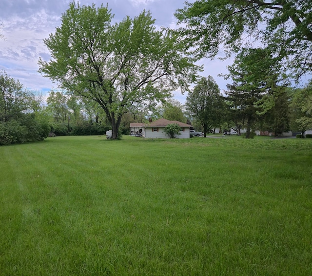 2362 Berry Hill Dr, Grove City, OH 43123