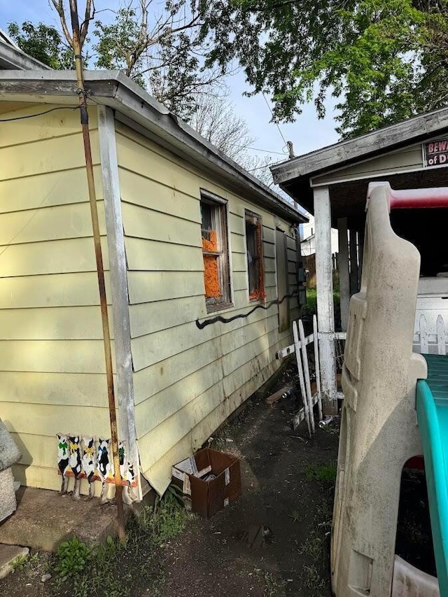 view of side of home