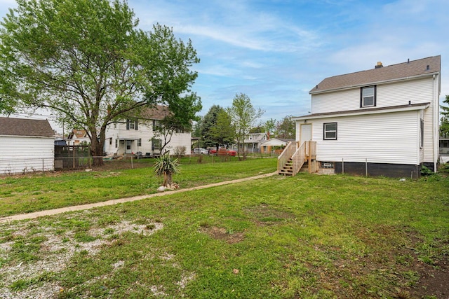 901 Campbell Ave, Columbus, OH 43223 - view of yard
