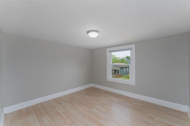 901 Campbell Ave, Columbus, OH 43223 - spare room with light wood finished floors and baseboards