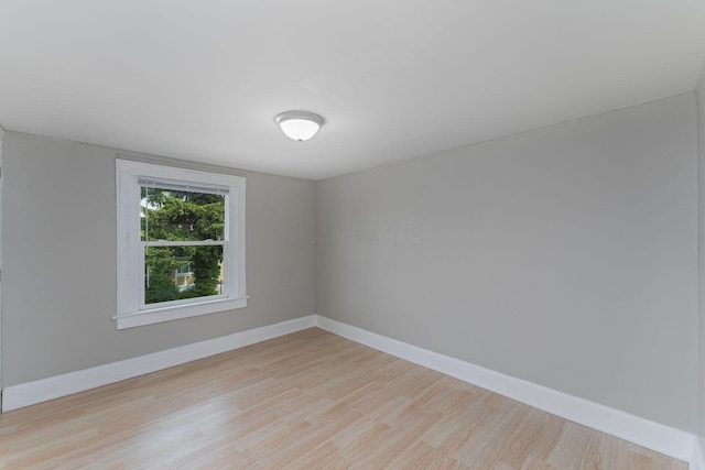 901 Campbell Ave, Columbus, OH 43223 - spare room featuring light wood-style flooring and baseboards