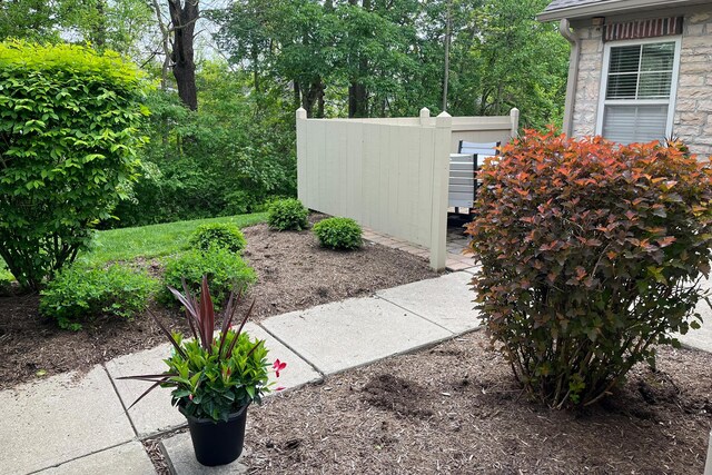 7742 Blue Juniper Dr, Westerville, OH 43082 - view of yard