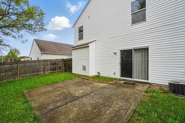 3217 Easthaven Dr S, Columbus, OH 43232 - back of property with a patio, a fenced backyard, and central AC
