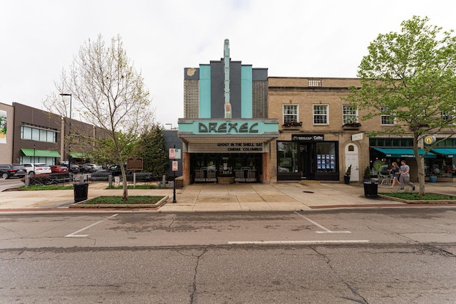 2842 Powell Ave, Columbus, OH 43209 - view of property