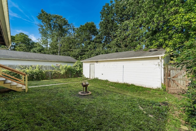 626 Evans St, Newark, OH 43055 - fenced yard featuring stairs